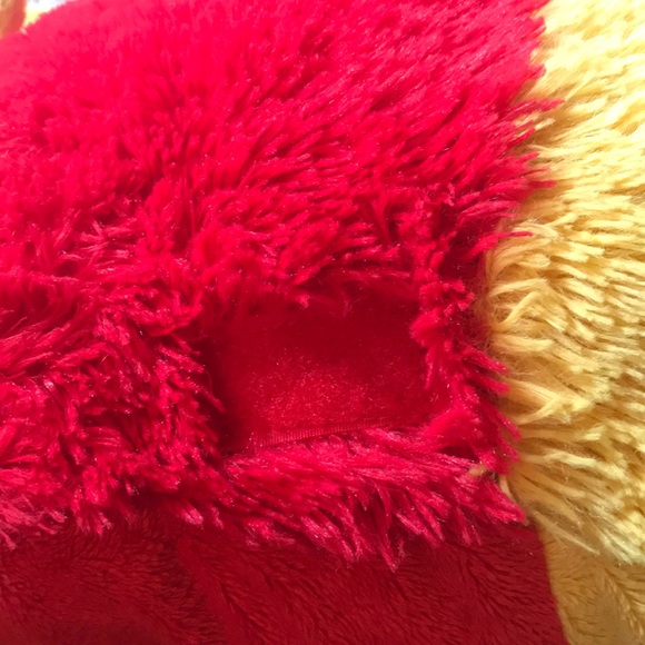 Winnie the Pooh Pillow Pets Pillow - Picture 8 of 8